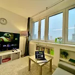 Apartment Palace 3 Wifi 65'tv Netflix Hbo Applettv Warschau